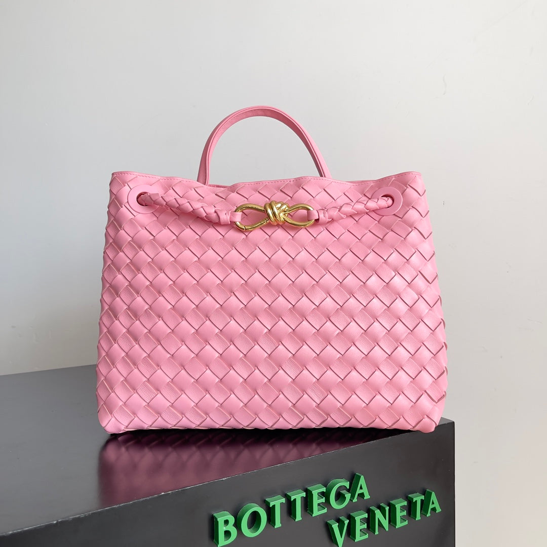 Medium Andiamo Tote BTV - Level 5