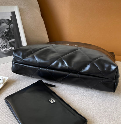 22 Bag Small Silver & Black Lambskin Leather - Level 5