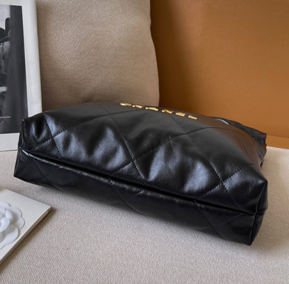 22 Bag Small Gold & Black Lambskin Leather - Level 5
