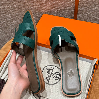 Malachite Green Ostrich Oran Sandals - Level X
