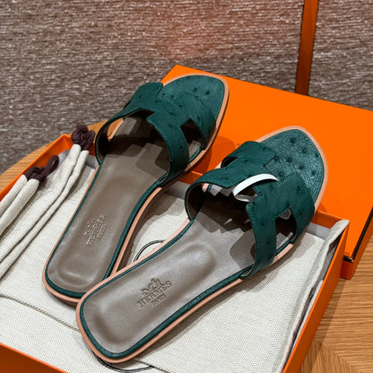 Malachite Green Ostrich Oran Sandals - Level X
