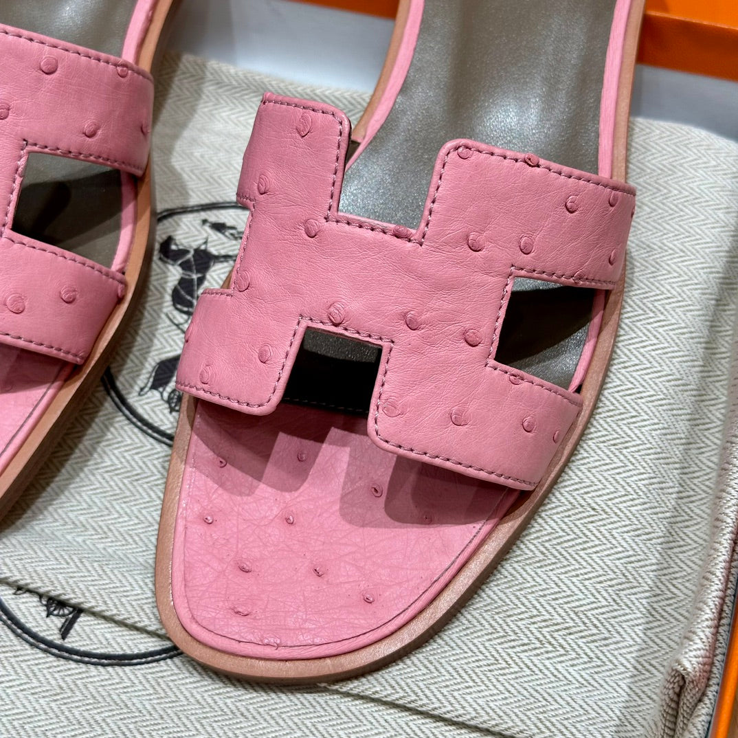 Light Pink Ostrich Oran Sandals - Level X