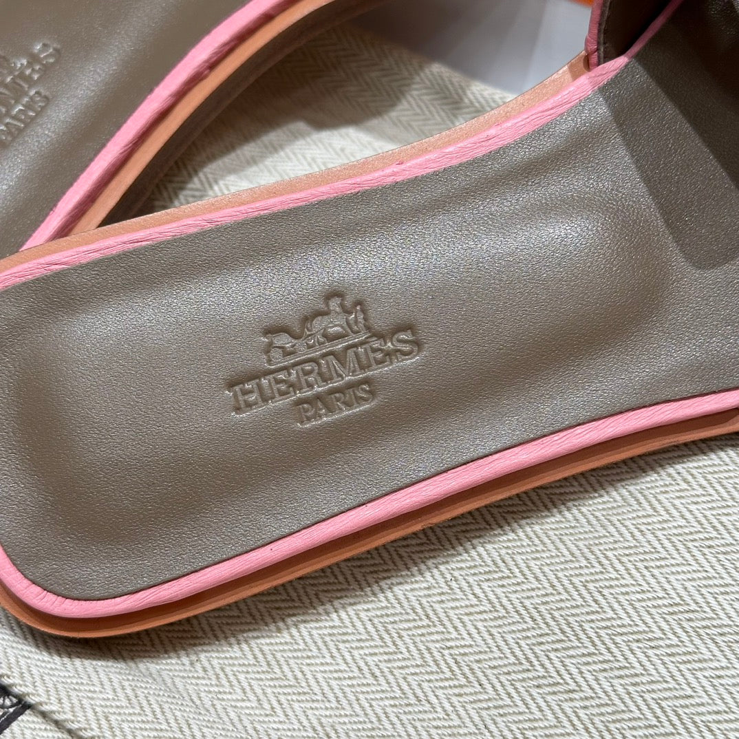 Light Pink Ostrich Oran Sandals - Level X