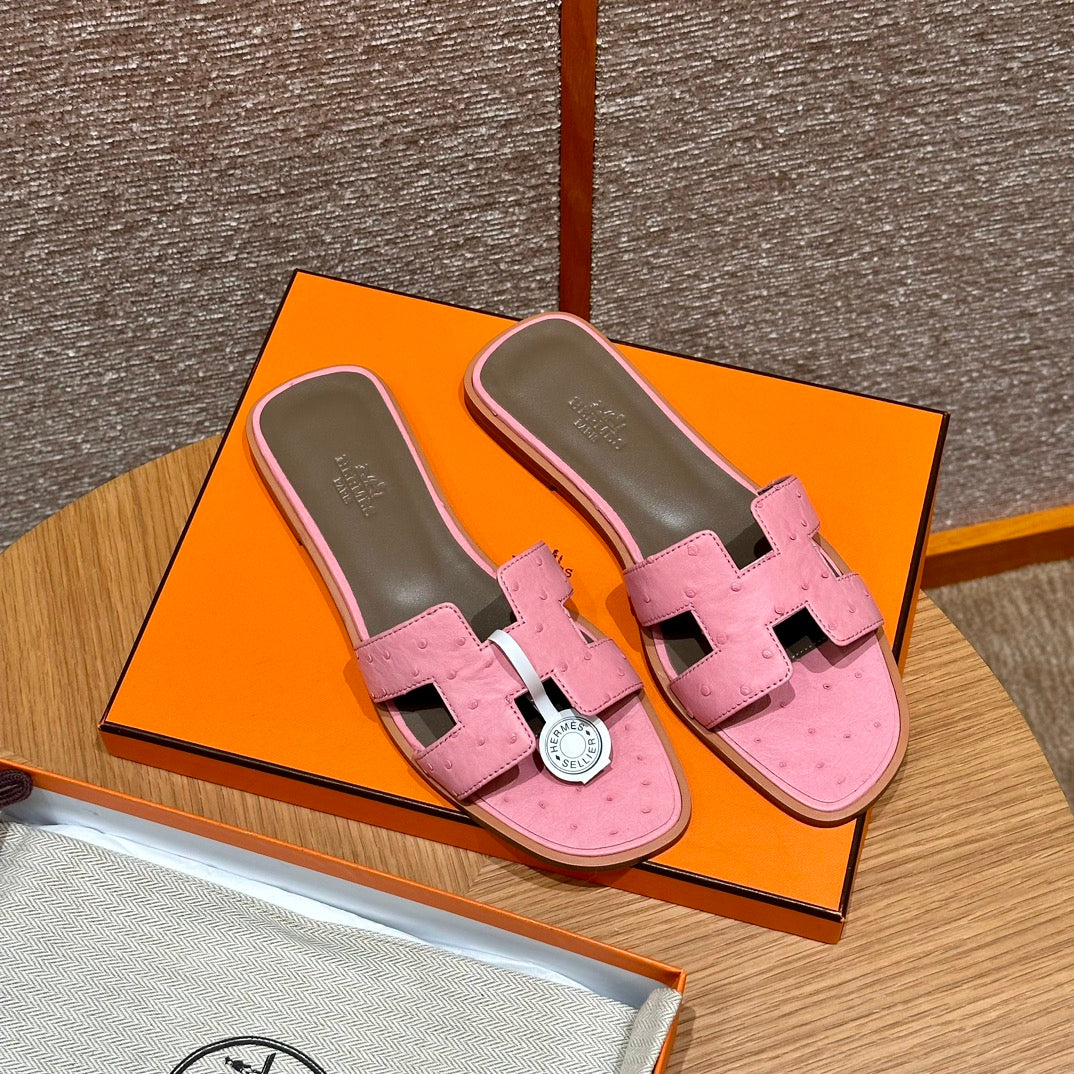 Light Pink Ostrich Oran Sandals - Level X