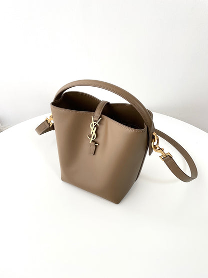 Brown Leather Small Le 37 Bucket Bag YLS - Level 5