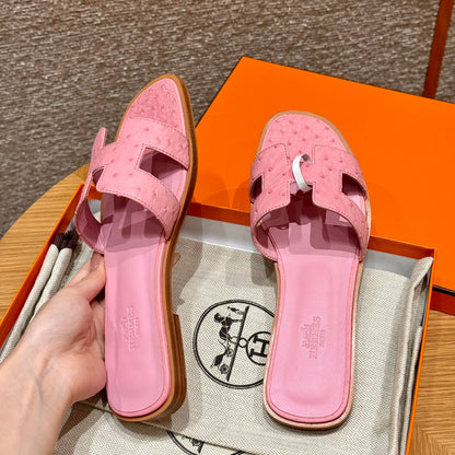 Light Pink Ostrich Oran Sandals - Level X
