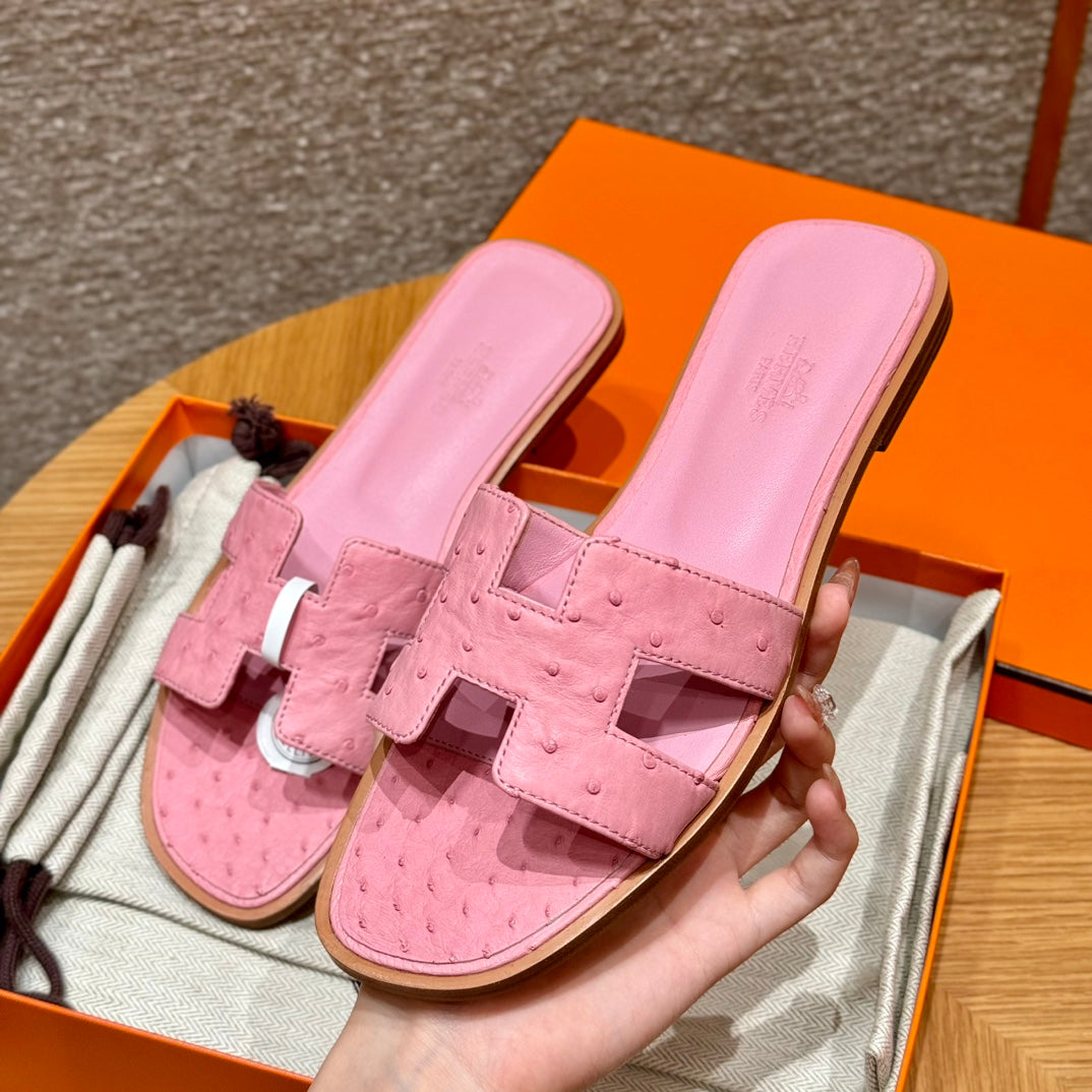 Light Pink Ostrich Oran Sandals - Level X