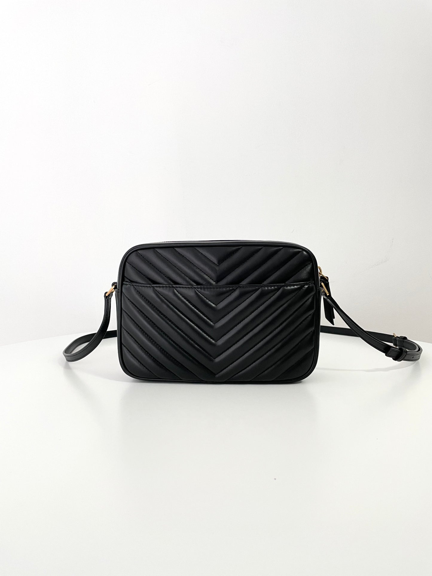Black Leather Lou Camera Bag - Level 5