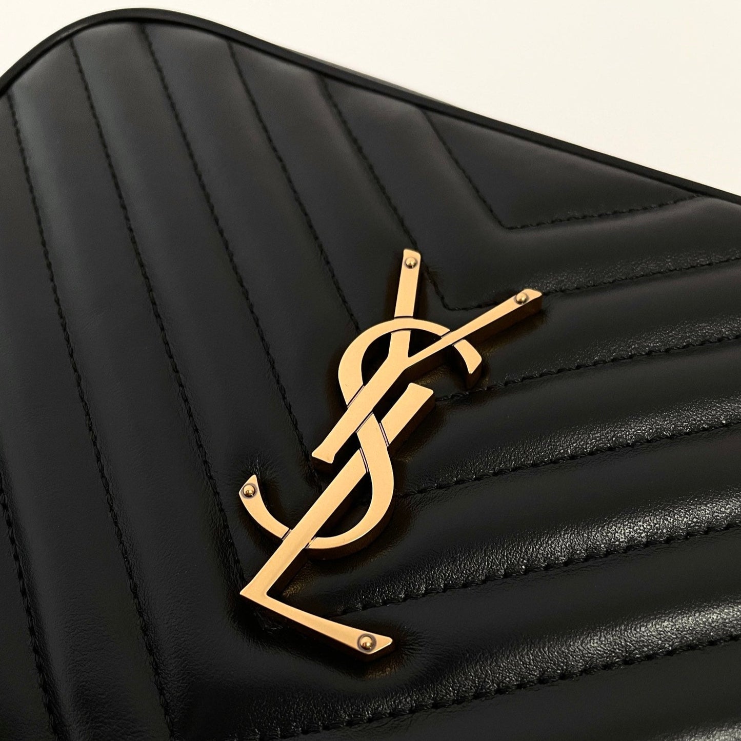 Black Leather Lou Camera Bag - Level 5