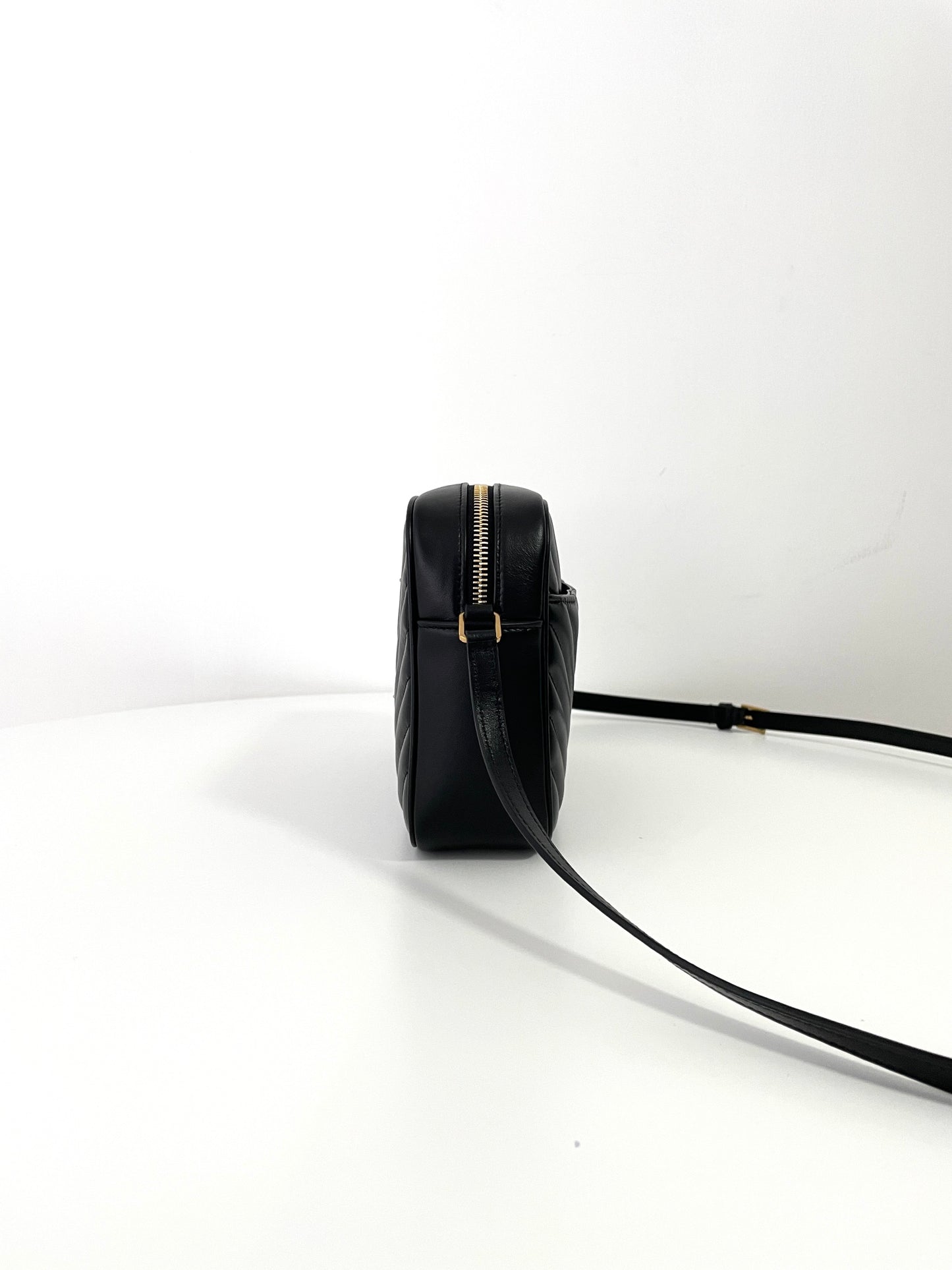 Black Leather Lou Camera Bag - Level 5