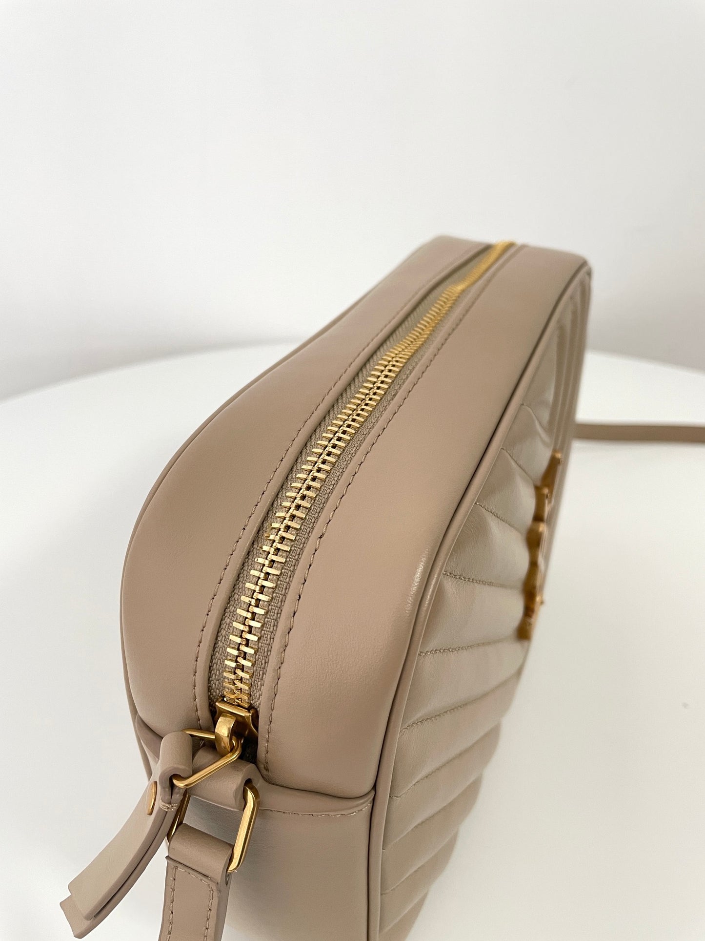Beige Leather Lou Camera Bag - Level 5