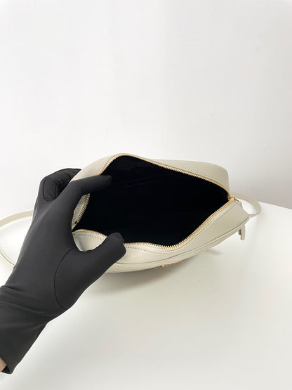 Crema Soft Leather Lou Camera Bag - Level 5