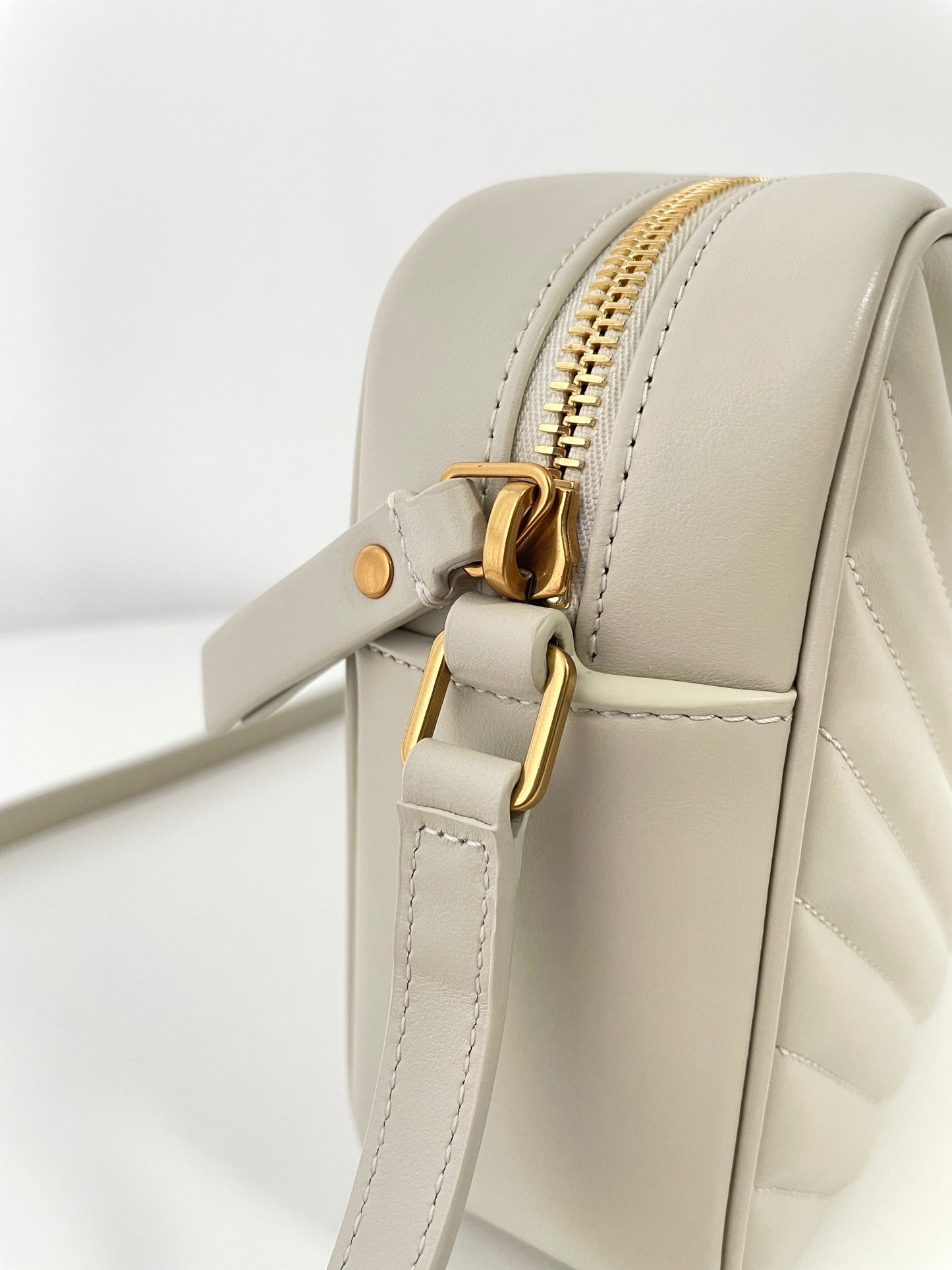 Crema Soft Leather Lou Camera Bag - Level 5