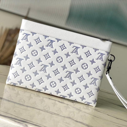 Pochette To-Go Men's White & Navy Blue Leather - Level 4