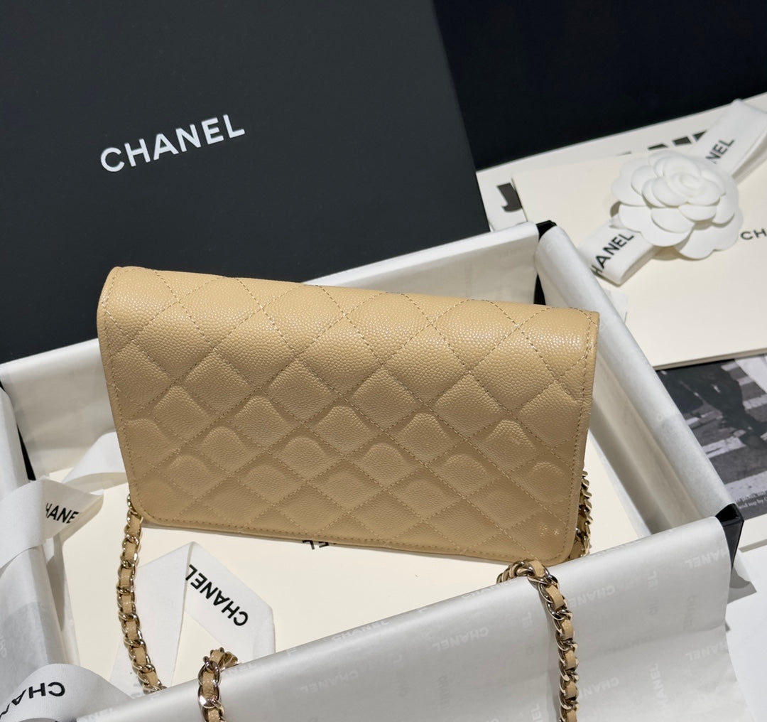 Diamond Beige Caviar Leather Wallet On Chain - Level 5