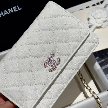 Diamond White Caviar Leather Wallet On Chain - Level 5