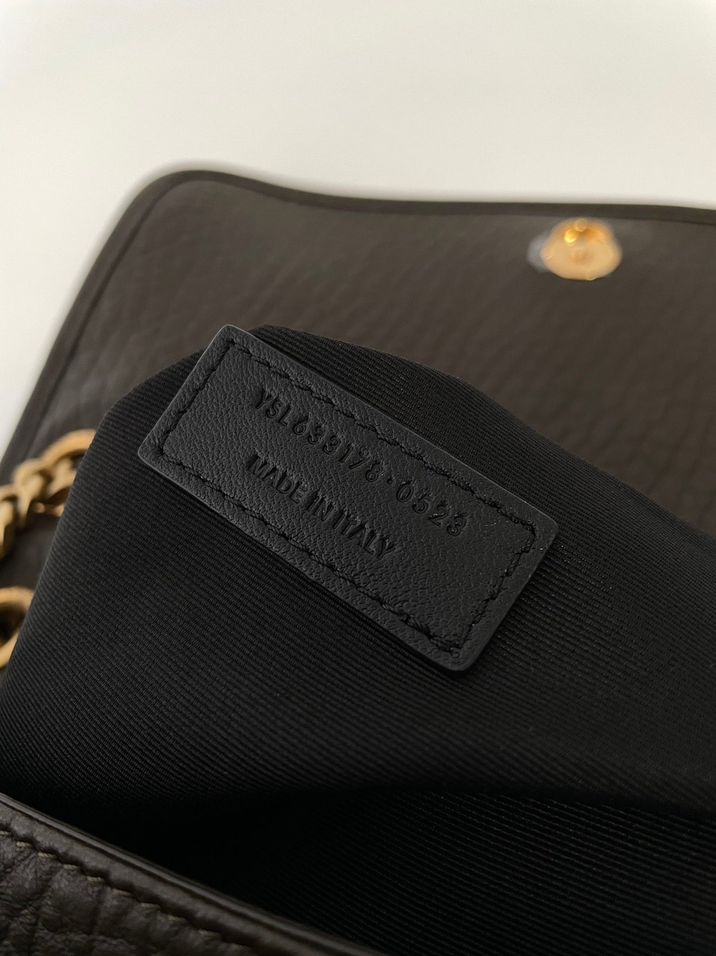 Light Musk Leather Niki Shoulder Bag - Level 5