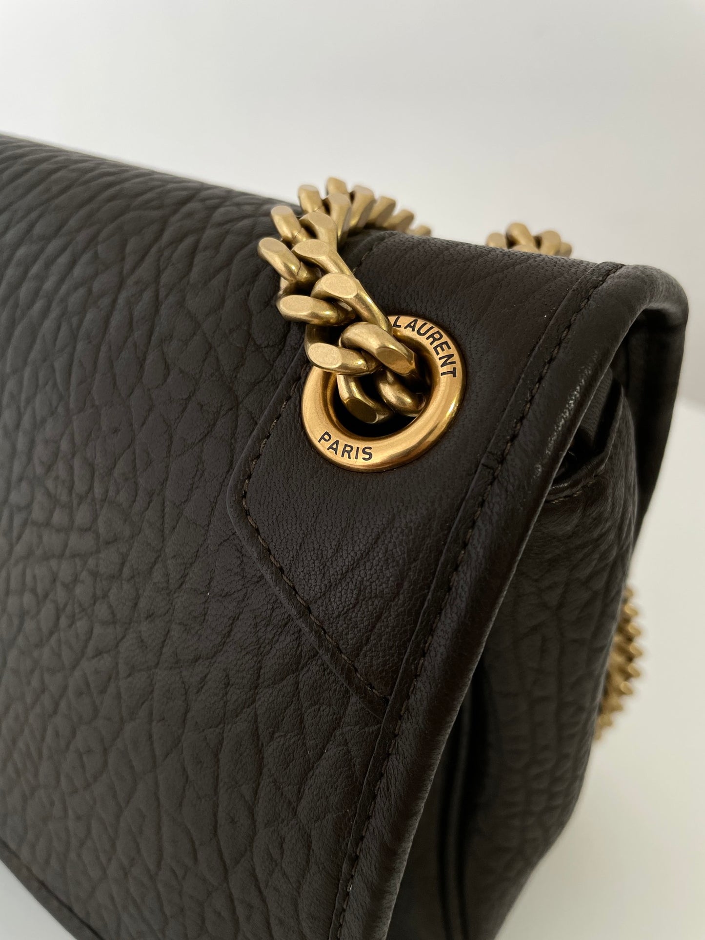 Light Musk Leather Niki Shoulder Bag - Level 5