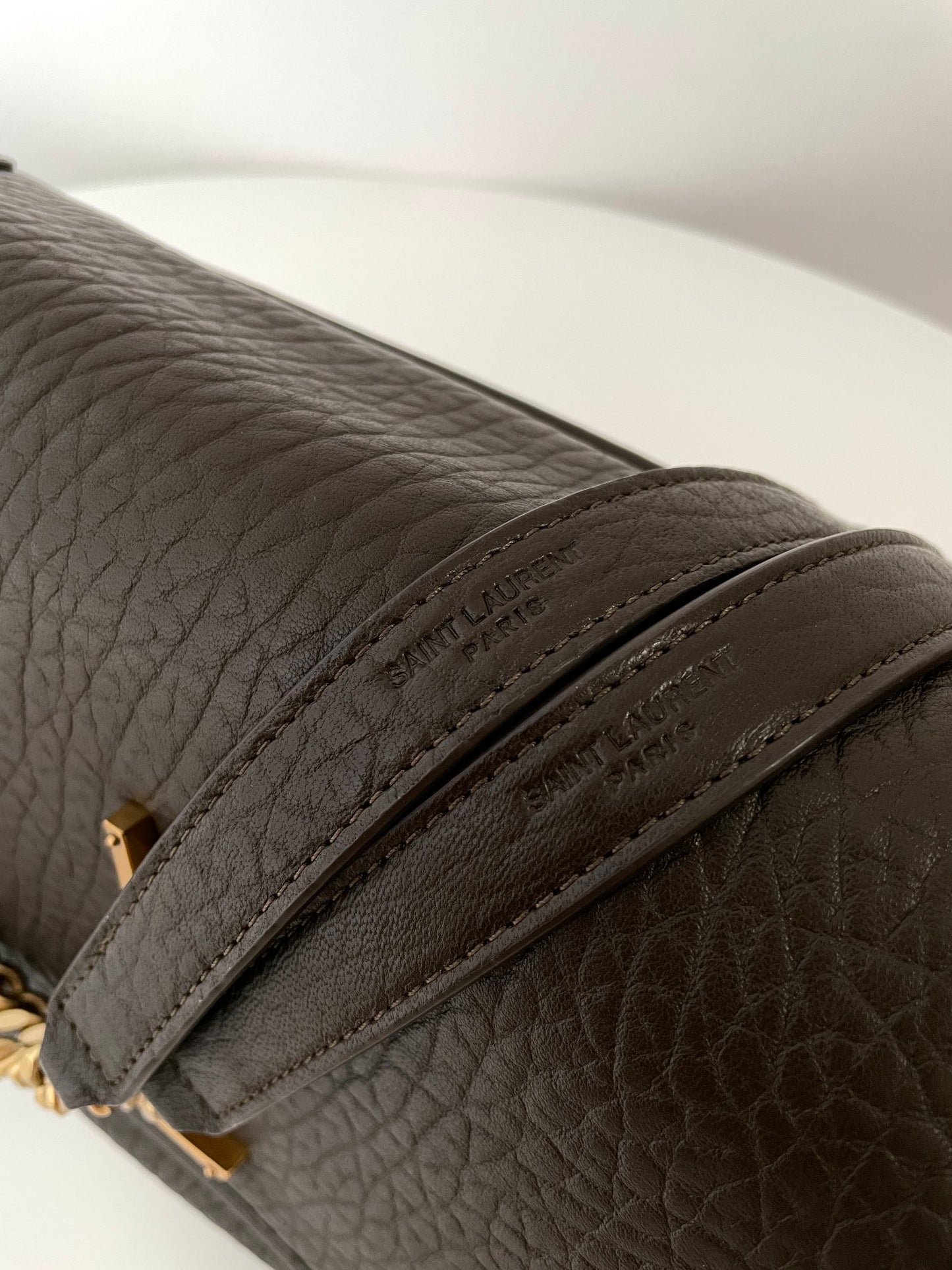 Light Musk Leather Niki Shoulder Bag - Level 5