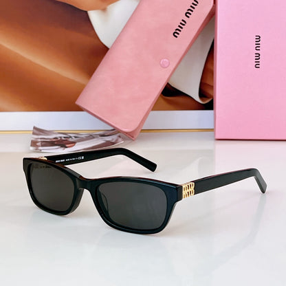 Rounded Rectangle Frame MIU Sunglasses