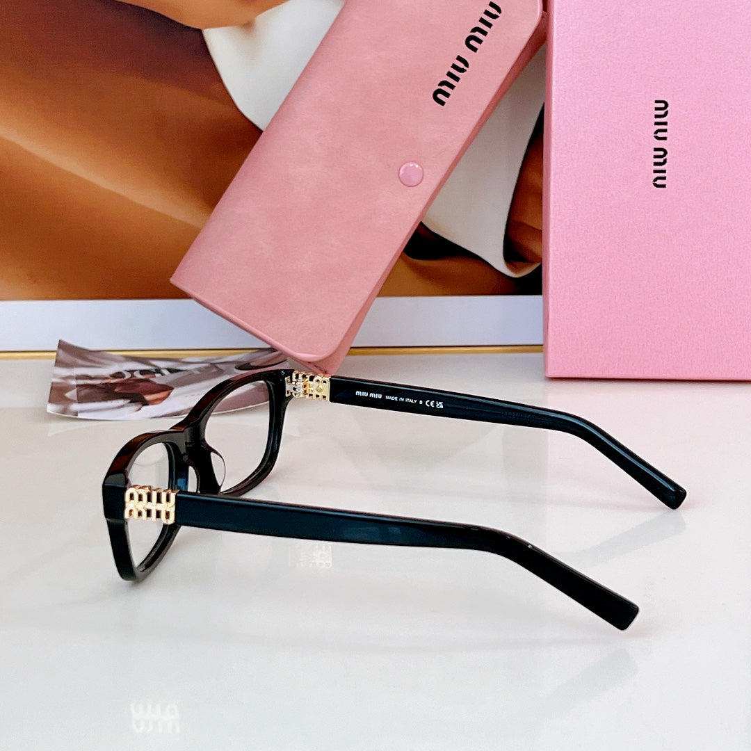 Rounded Rectangle Frame MIU Sunglasses