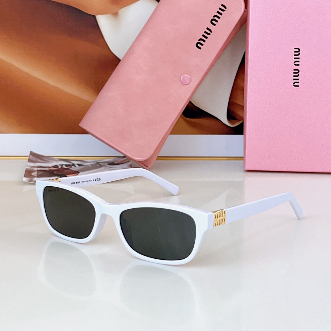 Rounded Rectangle Frame MIU Sunglasses