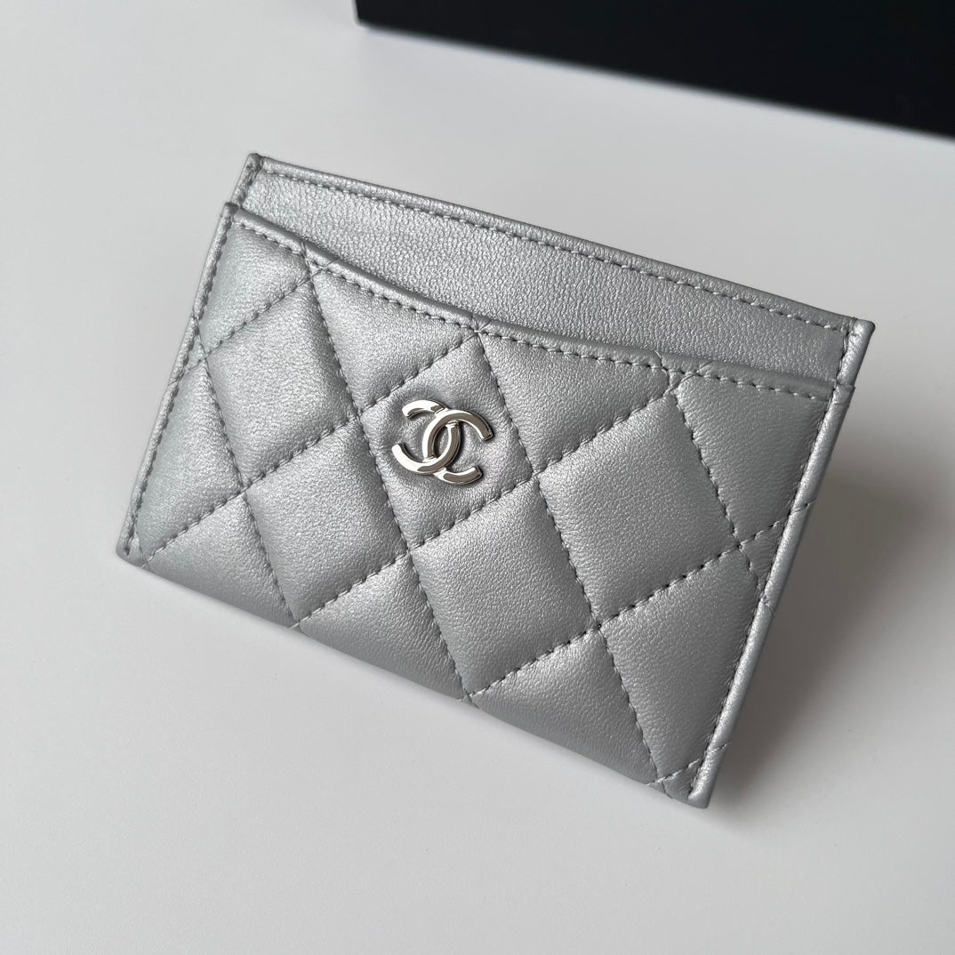 Iridescent Quilted Card Holder CNL - Level 5