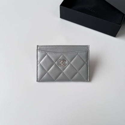 Iridescent Quilted Card Holder CNL - Level 5