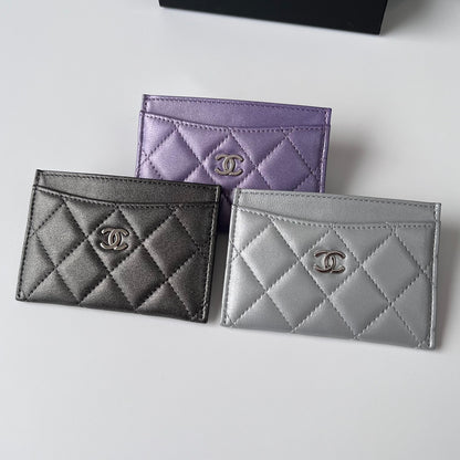 Iridescent Quilted Card Holder CNL - Level 5