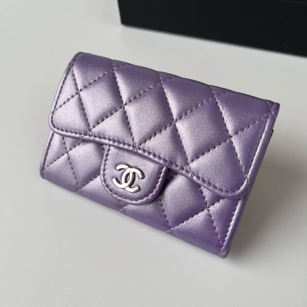 Flap Card Holder Iridescent Quilted Leather CNL - Level 5