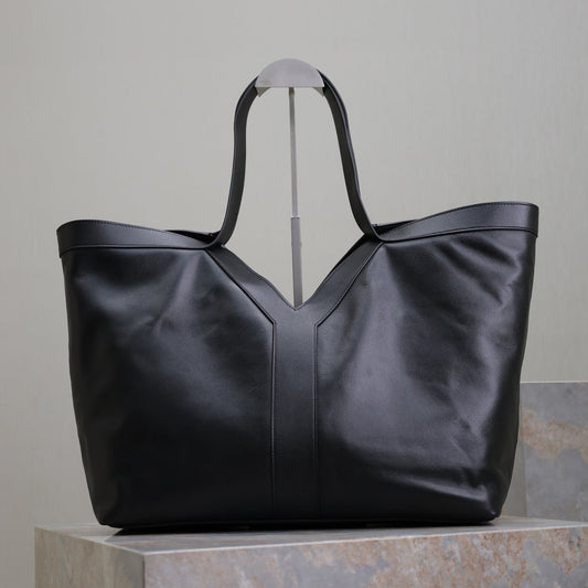 Y Tote Black Leather YLS - Level 5