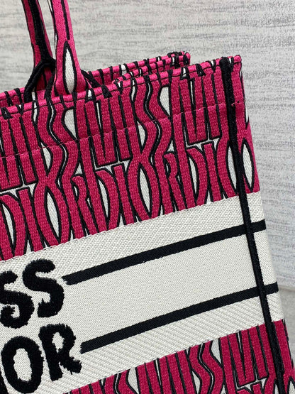 Medium Book Tote Hot Pink Graffiti CDR - Level 5