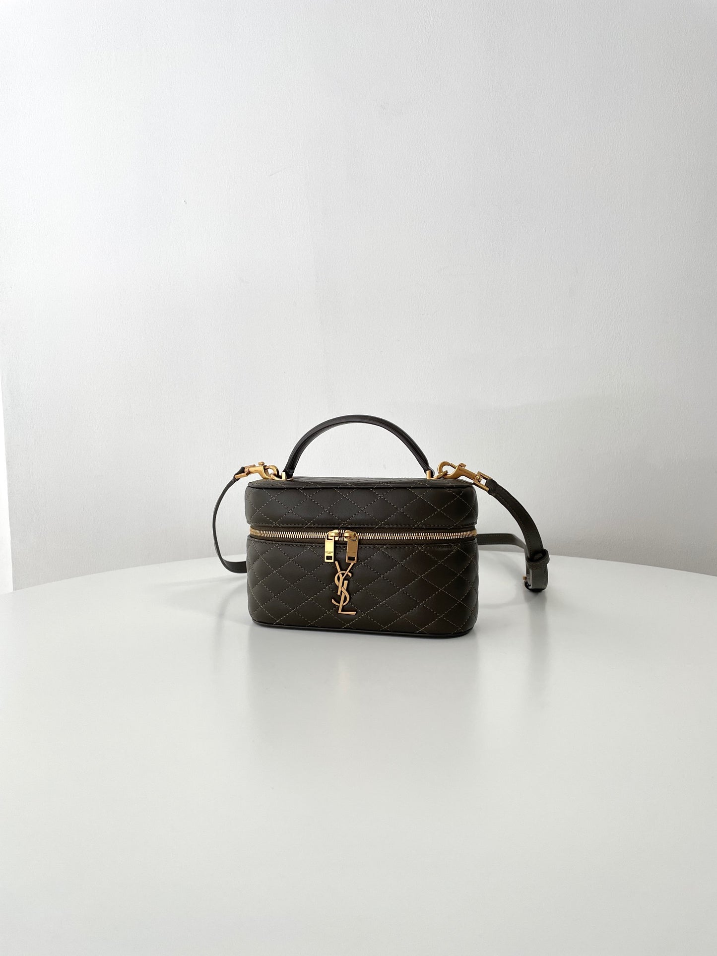 Gaby Vanity Bag Light Musk Leather - Level 5
