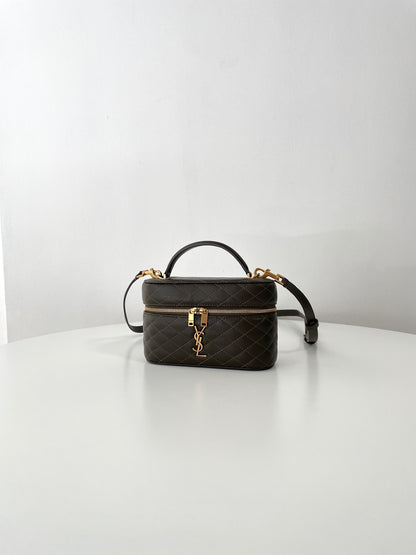 Gaby Vanity Bag Light Musk Leather - Level 5