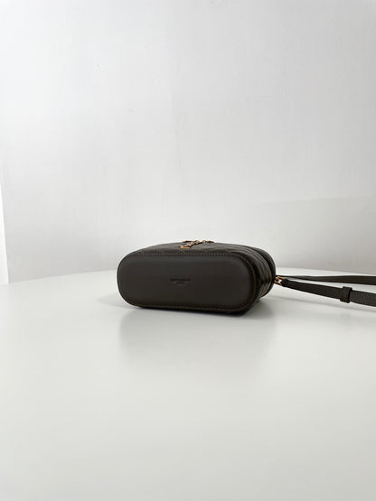 Gaby Vanity Bag Light Musk Leather - Level 5