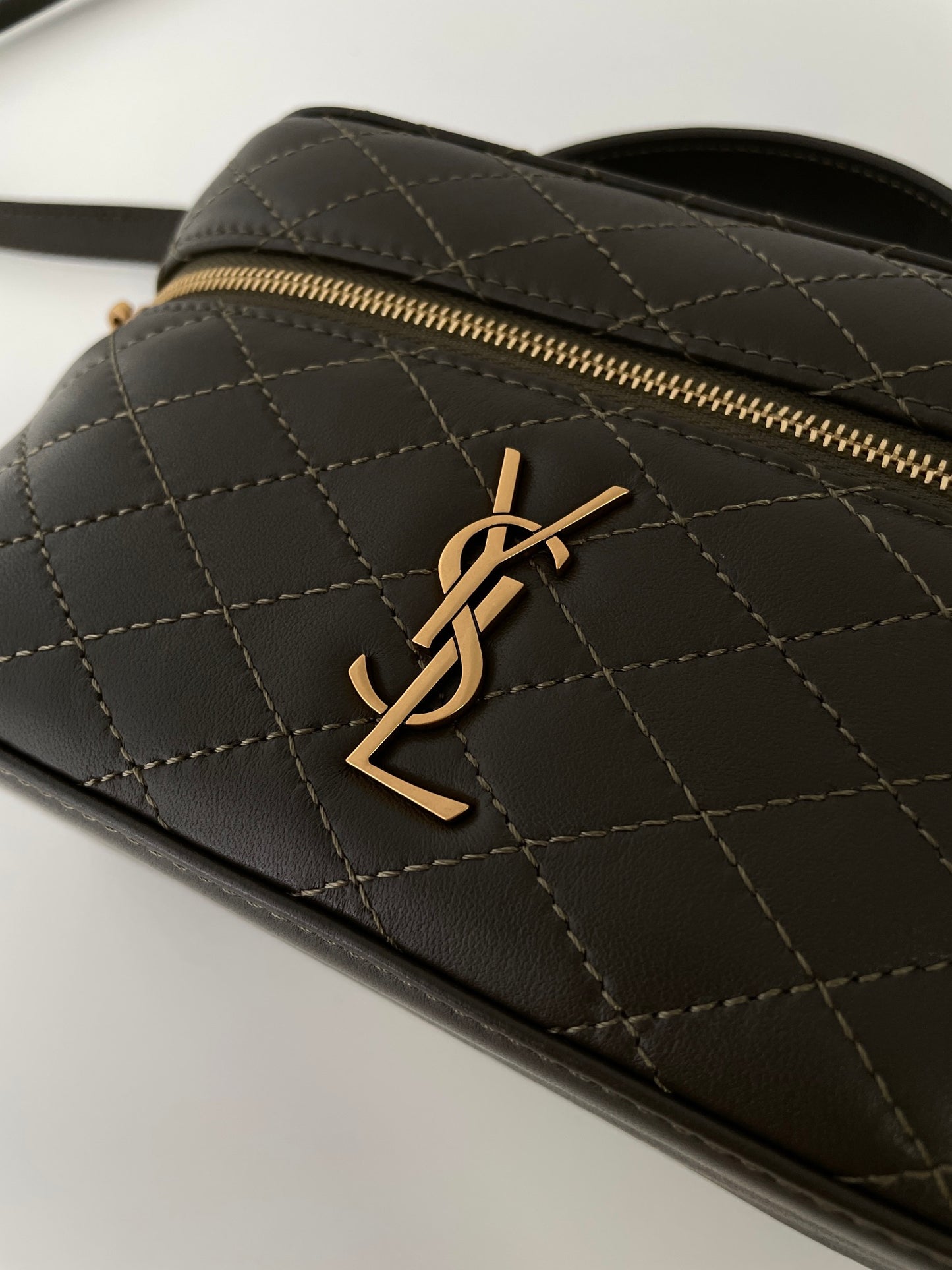Gaby Vanity Bag Light Musk Leather - Level 5