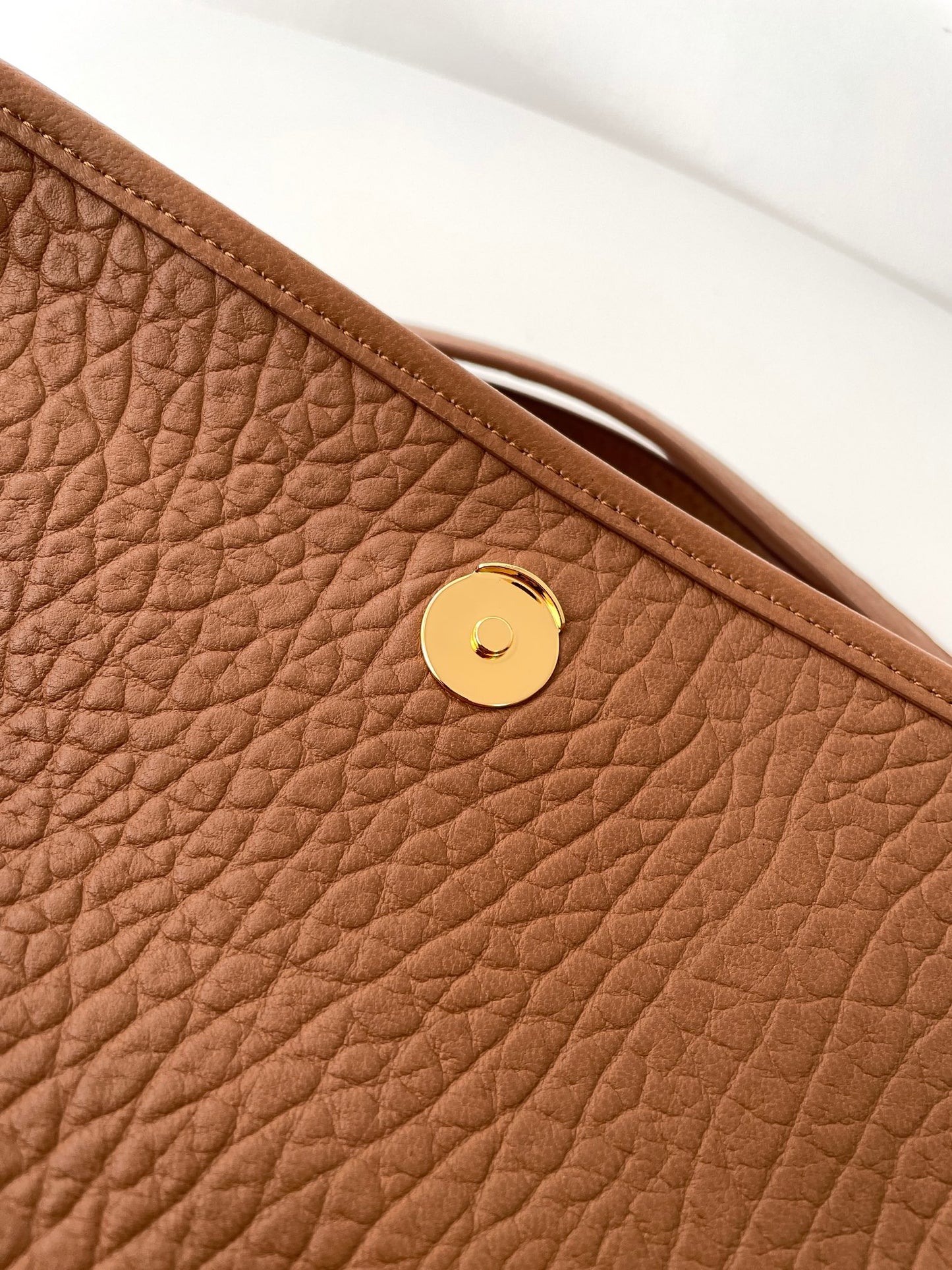 Brown Leather Niki Shoulder Bag - Level 5