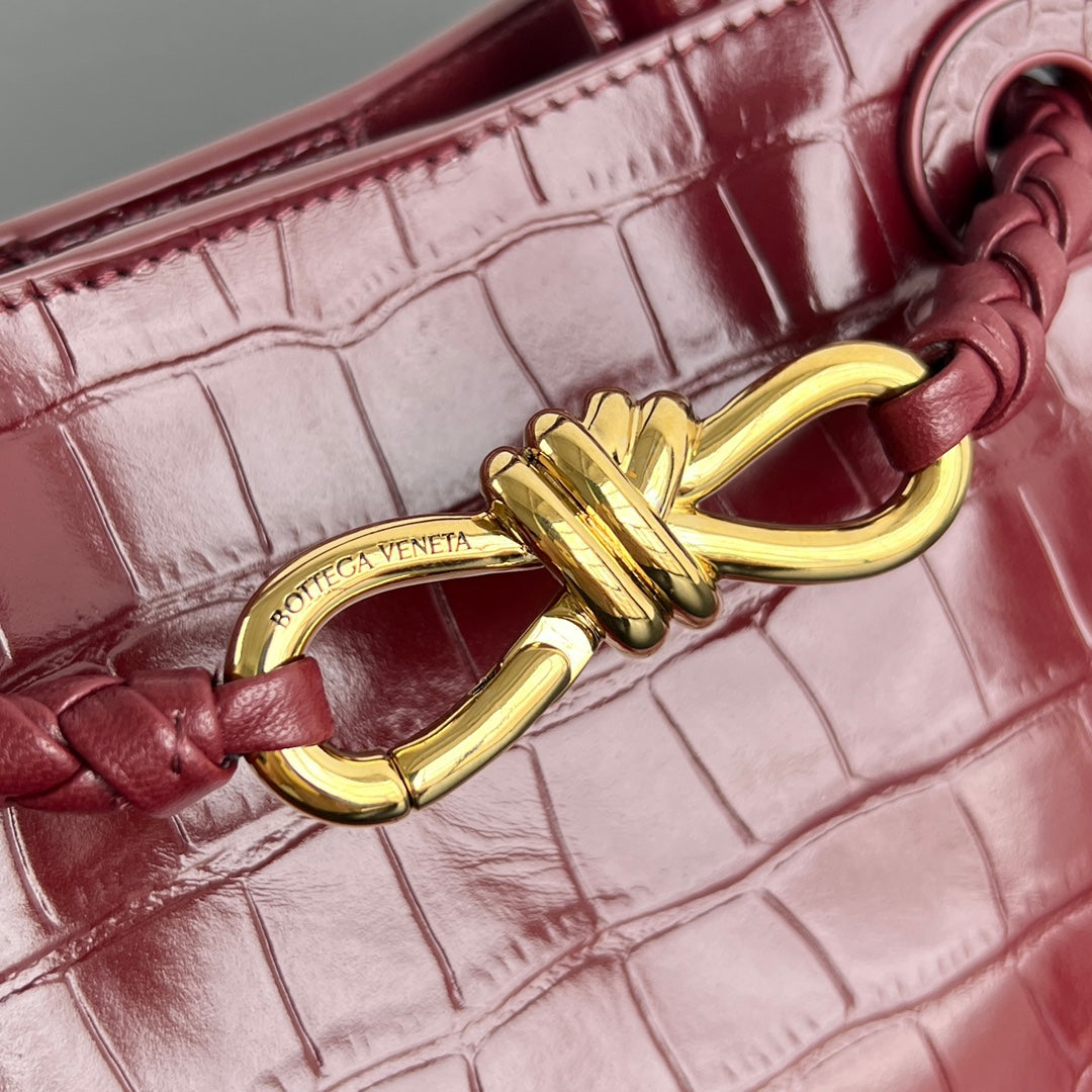 Mini Andiamo Tote Red Crocodile - Level 5