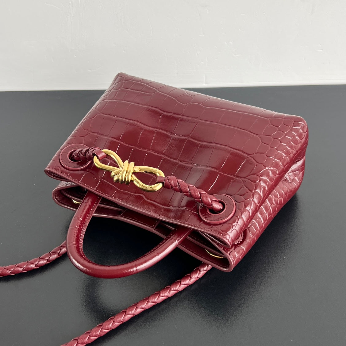 Mini Andiamo Tote Red Crocodile - Level 5