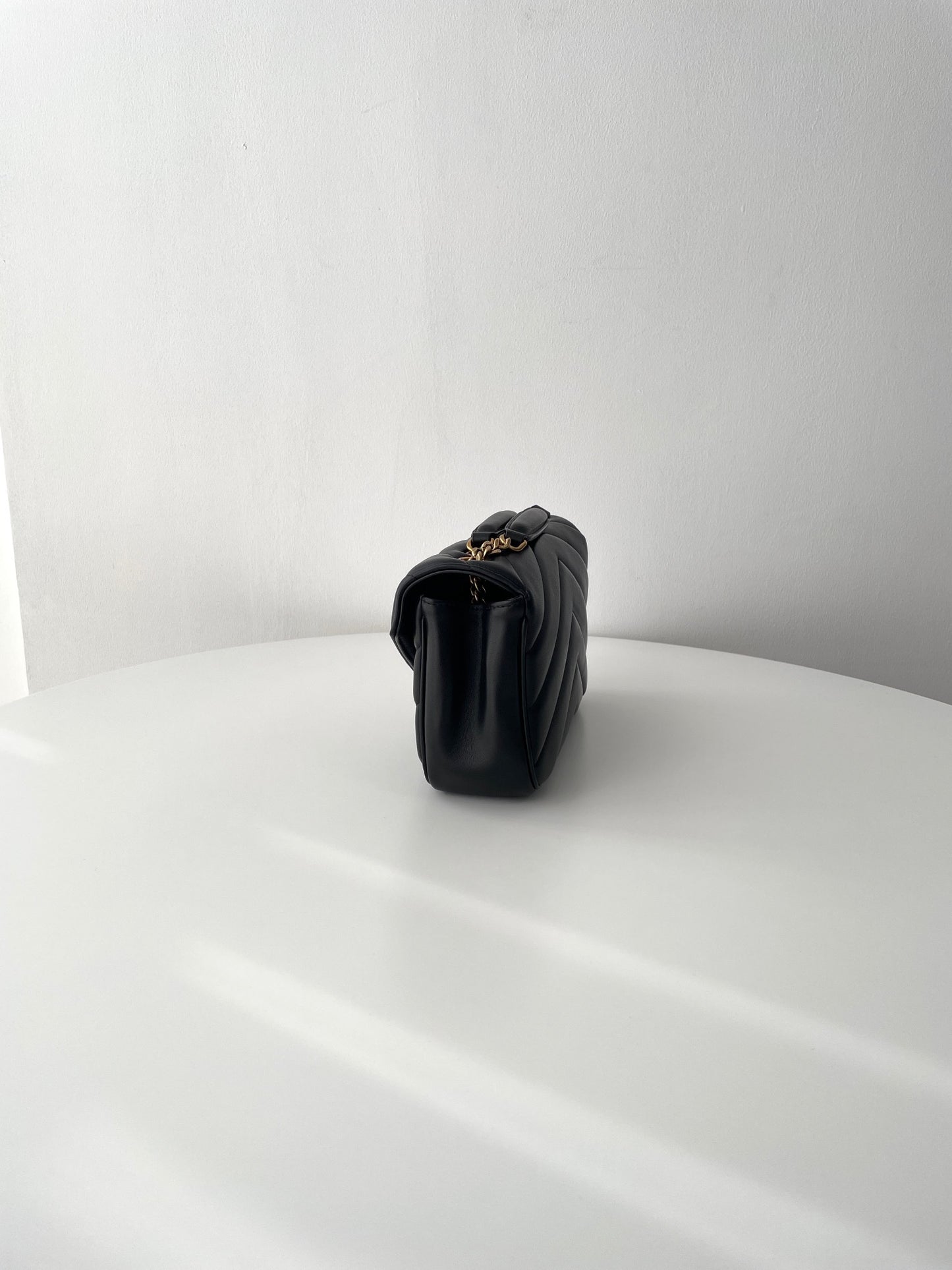 Black Leather New Small Loulou Bag - Level 5