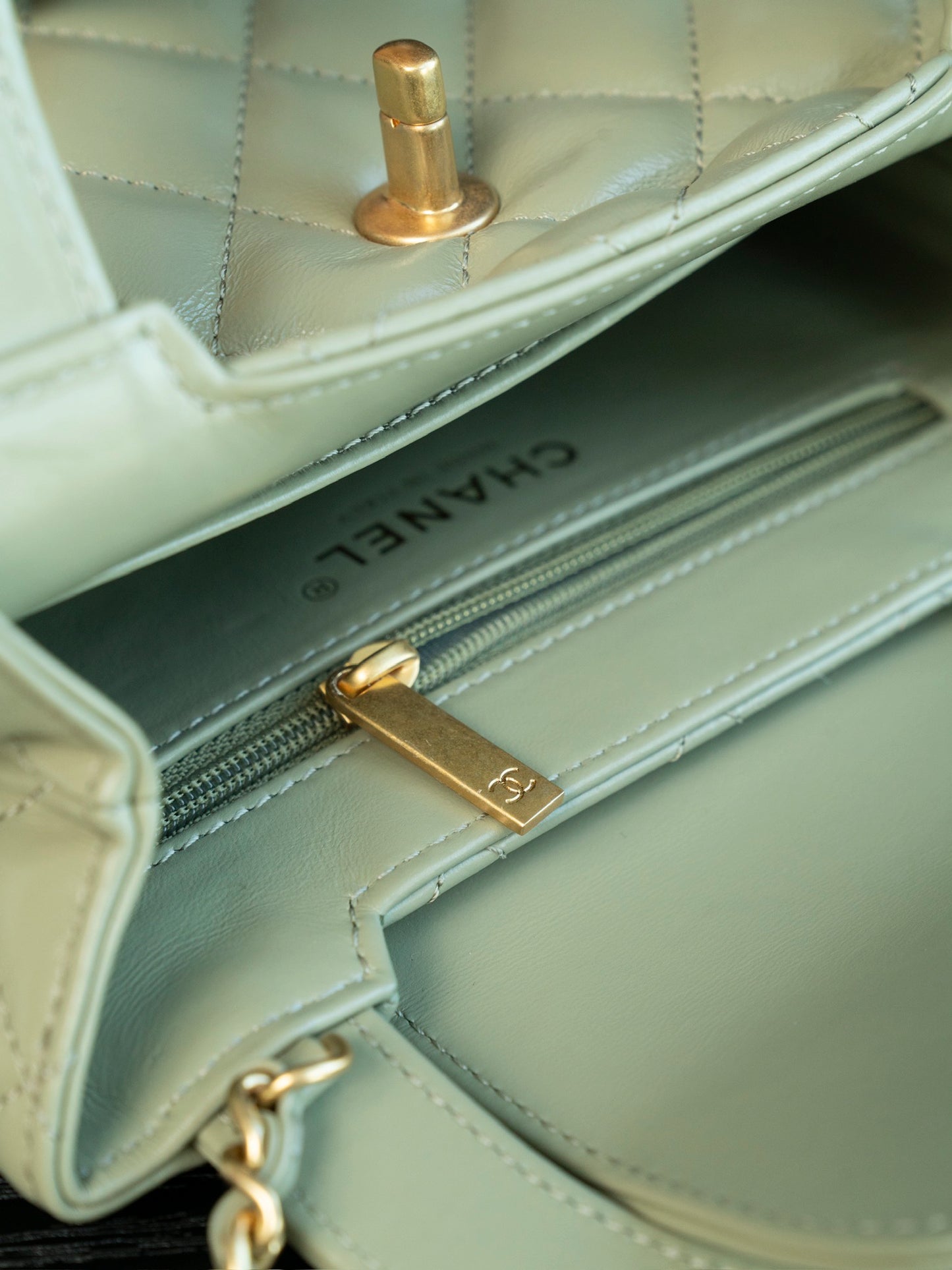 Kelly Bag Mint Green Lambskin Leather - Level 5