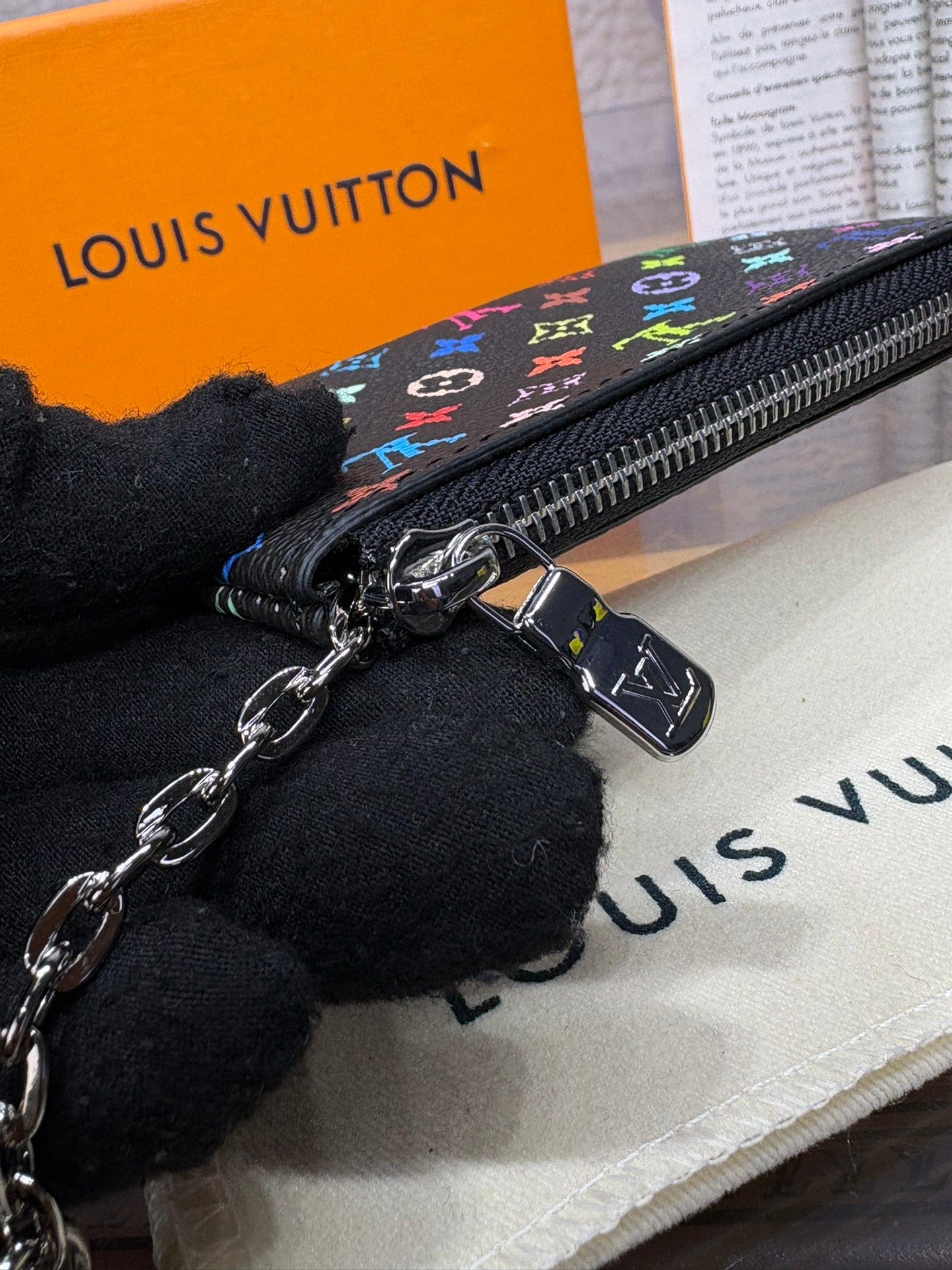 Black Murakami Multicolor Key Cles - Level 5