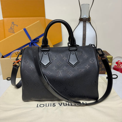P9 Speedy 30 Bandouliere Ultra Black Leather - Level 5