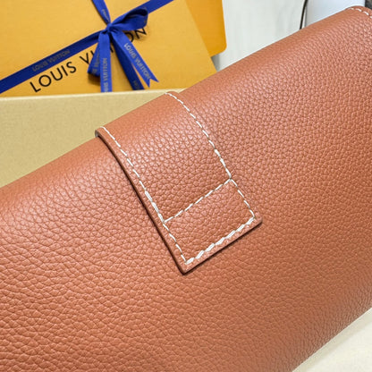 Low Key Wallet On Chain Brown Leather - Level 5