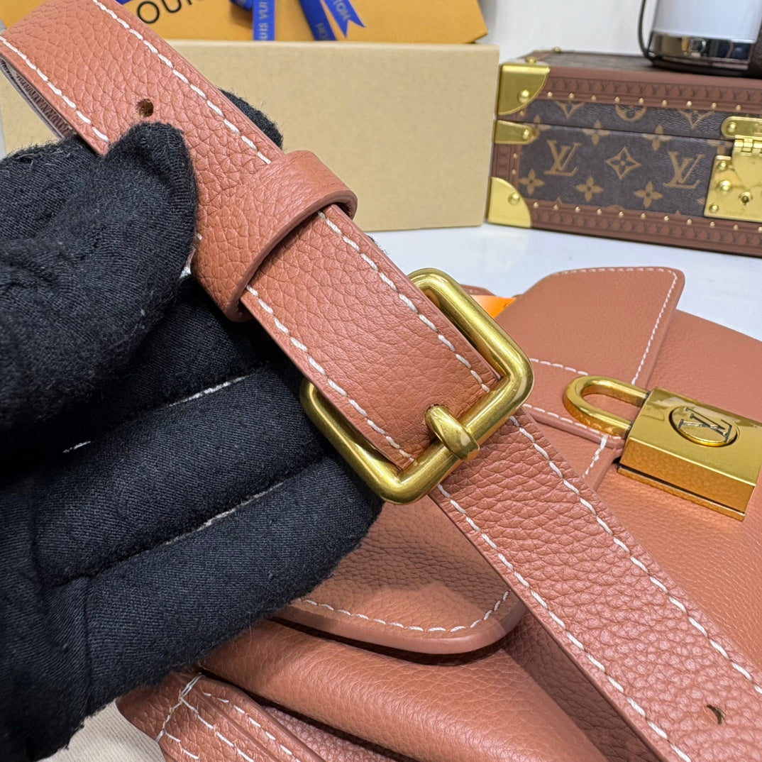 Low Key Wallet On Chain Brown Leather - Level 5