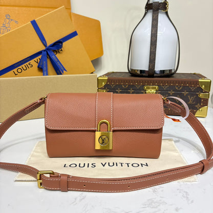 Low Key Wallet On Chain Brown Leather - Level 5
