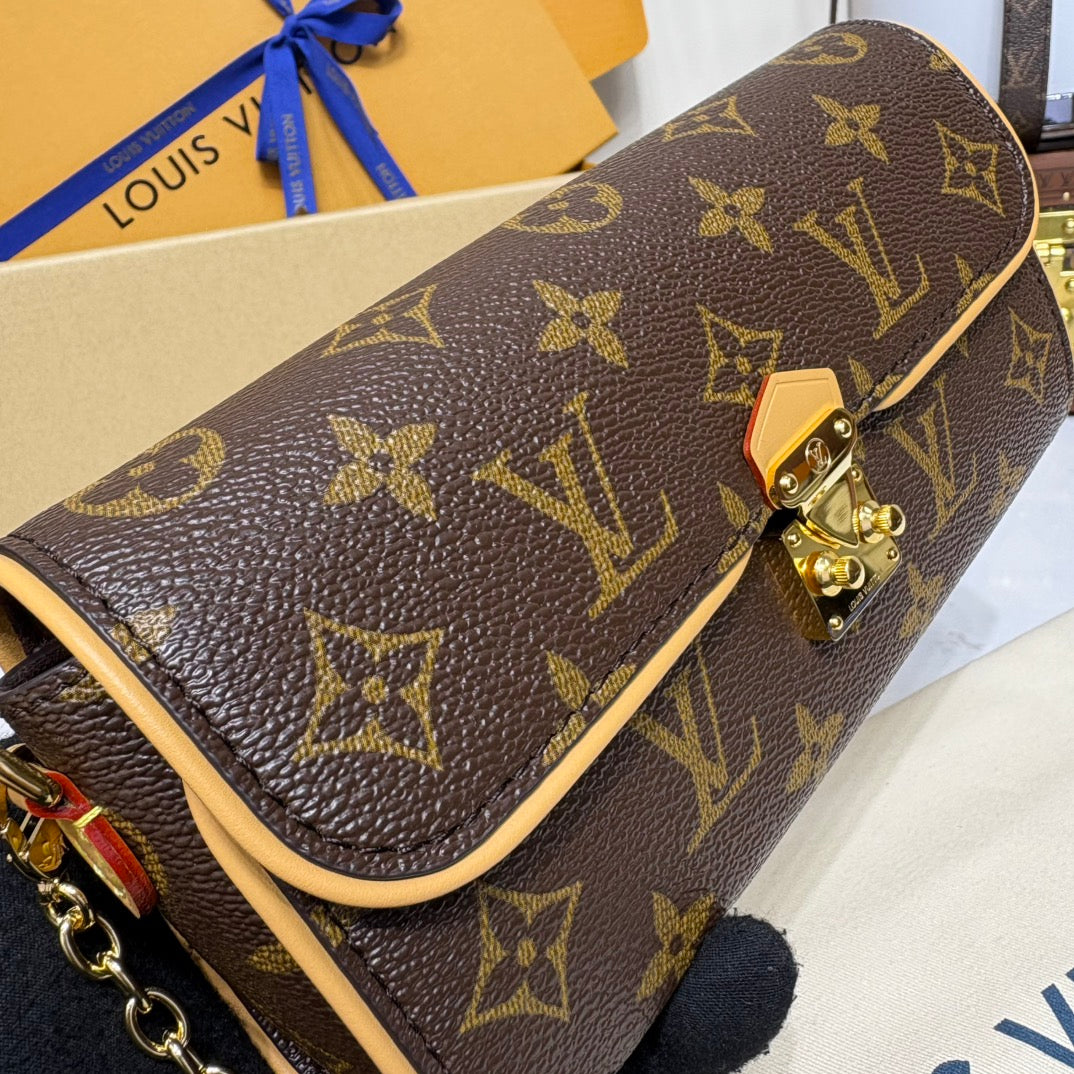 Pochette Camille Brown Mono - Level 5