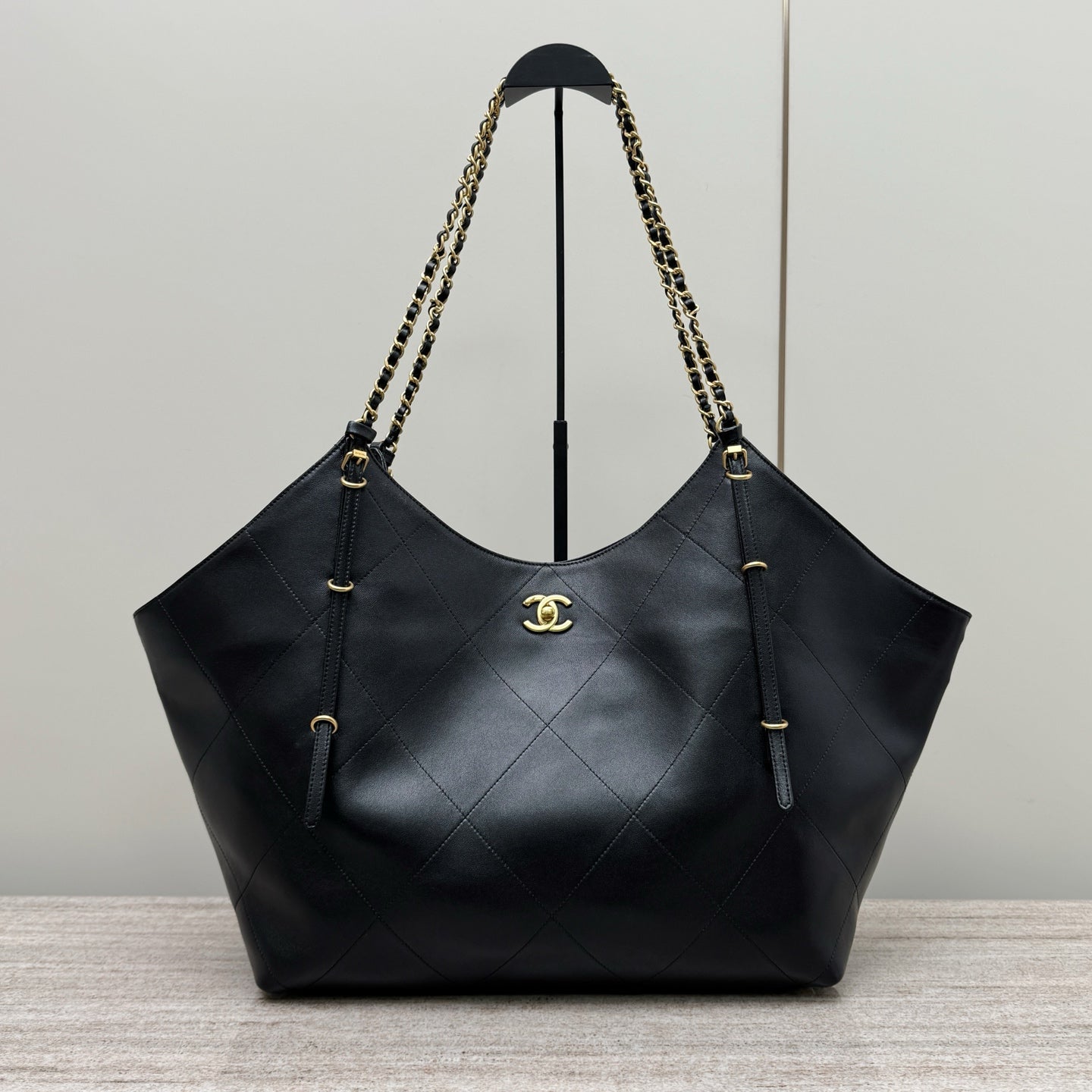 Black Leather Maxi Shopping Tote Bag - Level X