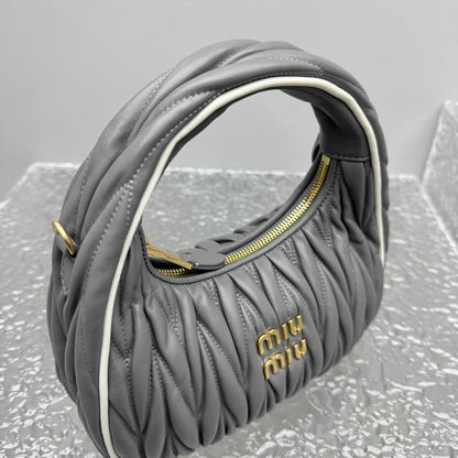 Grey Leather Wander Bag - Level 5