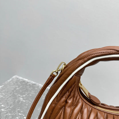 Brown Leather Wander Bag - Level 5
